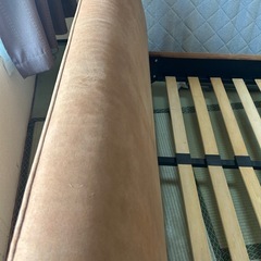 ベッドフレームの画像