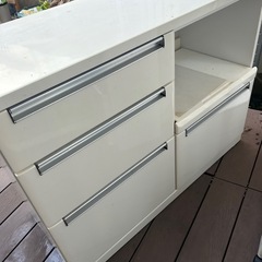 家具食器棚
の画像