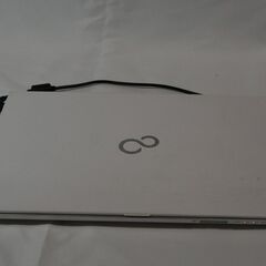 FUJITSU 富士通 ノートパソコン LIFEBOOK SH54/Dの画像