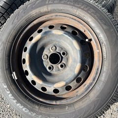スタッドレス4本セット.やまあり.ホイール
セット.195/65R15の画像