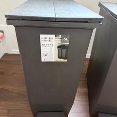 ゴミ箱の画像