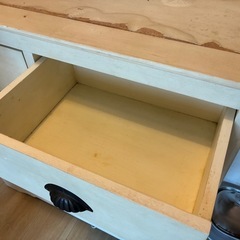 アンティーク食器棚
の画像