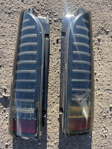 200系ハイエーステールランプ