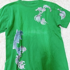 和柄　鯉　グリーン　Tシャツの画像