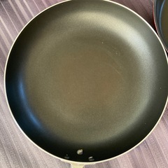 フライパン24cm２本と30cm１本の画像