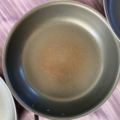 フライパン24cm２本と30cm１本の画像