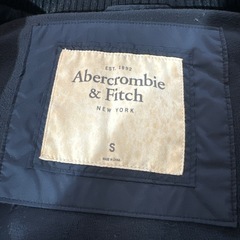 Abercrombie & Fitch ダウンベスト Sの画像