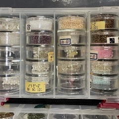🌟💎①おまとめケース付きバラビーズパールたくさんあります❗️💎の画像