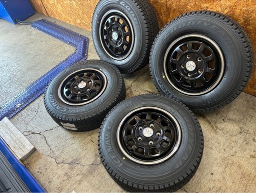 2025年製イボ付き??165/80R13?未使用‼️バリ溝スタッドレス‼️‼️ライトトラックタイヤ?タウンエース系?ご委託品