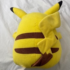 レトロなピカチュウのぬいぐるみの画像