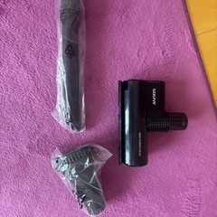 可愛い色の充電式掃除機！の画像