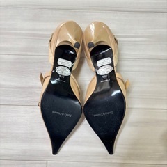 Pinky&Dianne ピンキー&ダイアンパンプス ベージュ ポインテッドトゥの画像