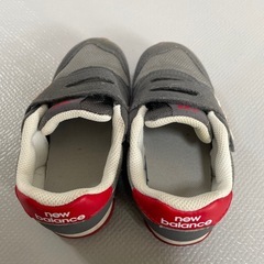子供靴　ニューバランス　15.5の画像