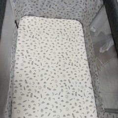 ベビーベッドの画像