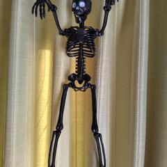 ハロウィン 骸骨フィギュア ブラック 約36cmの画像