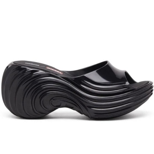 Melissa Quantum Platform + DIESELサンダル
