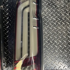 ハイエーステールレンズの画像