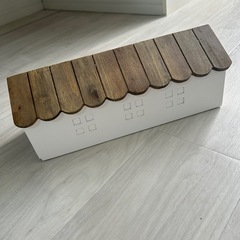 コンセント隠し　収納ボックスの画像