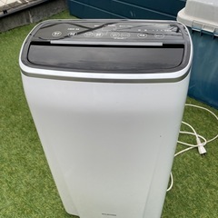 アイリスオーヤマ　衣類乾燥除湿機の画像