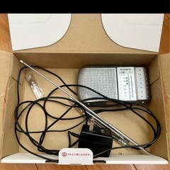 レトロ　SONY AM/FM ポケットラジオ　　ジャンク品の画像