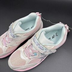 瞬足　未使用品　キッズ　靴　２４ｃｍの画像