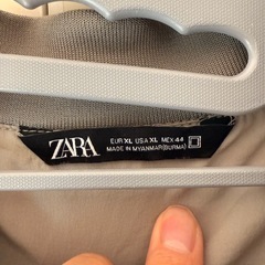 ZARA グレー ジャンパー XLの画像