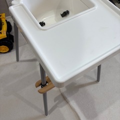 IKEAのベビーチェア(テーブルはつきません)の画像