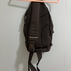斜めがけバックの画像