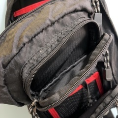 斜めがけバックの画像