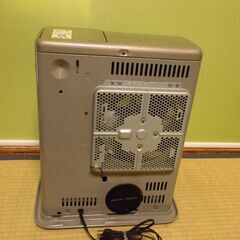 やや小型のコロナファンヒーターの画像