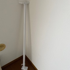 ニトリ突っ張り棒の画像