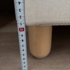 IKEAの脚付きマットレスの画像