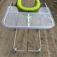 障がい児 歩行器の画像