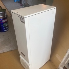 美品　米びつ　31㎏の画像