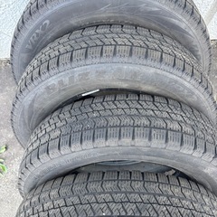 145/80R13 スタッドレスタイヤの画像