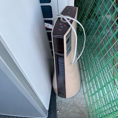 未清掃　冷凍庫　と扇風機の画像