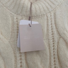 新品 レディース　セーターの画像