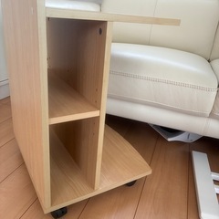 ソファーサイドテーブルの画像