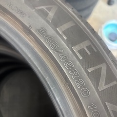 245/45R20 BS 夏タイヤ　溝あり　の画像