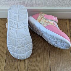 子供靴の画像