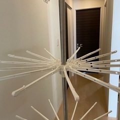 ニトリ　パラソルハンガースタンド　3段の画像