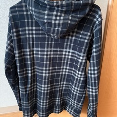 値下げ！！バーバリー　ジップパーカーの画像