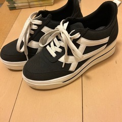中古　厚底シューズ２３センチくらいくらいの画像