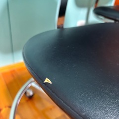 PLUS 合成皮革 オフィスチェア デスクチェア　事務用椅子　回転椅子の画像