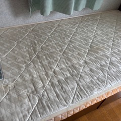 シングルベッド　ニトリ製の画像