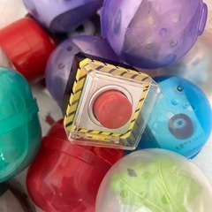 おもちゃ　ガチャガチャ　の画像