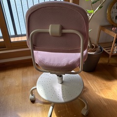デスクチェア（薄ピンク）の画像