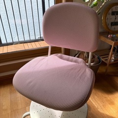 デスクチェア（薄ピンク）の画像