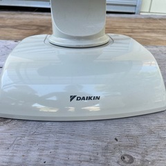 DAIKIN ダイキン 遠赤外線暖房機の画像