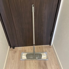 大きめのモップの画像